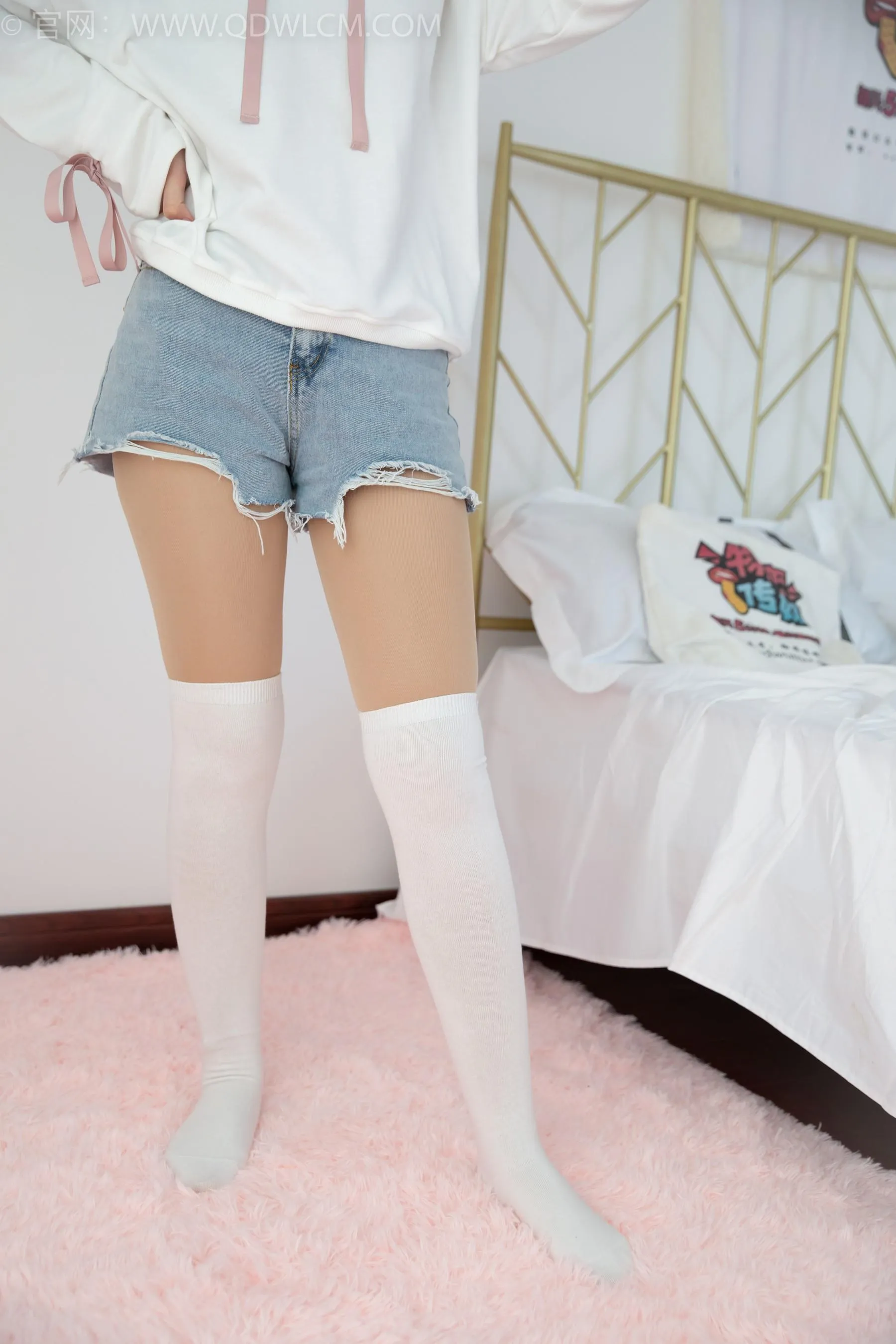 物恋传媒 NO.1509 婷婷-黑色的花 [162P]插图4